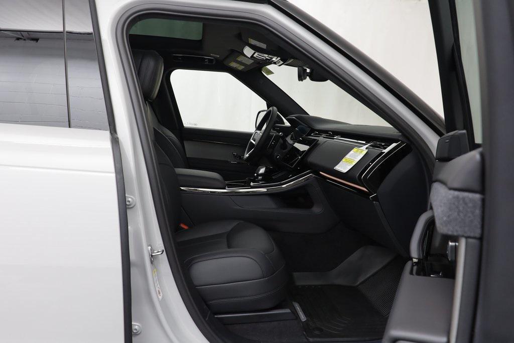 new 2025 Land Rover Range Rover Sport car, priced at $91,175