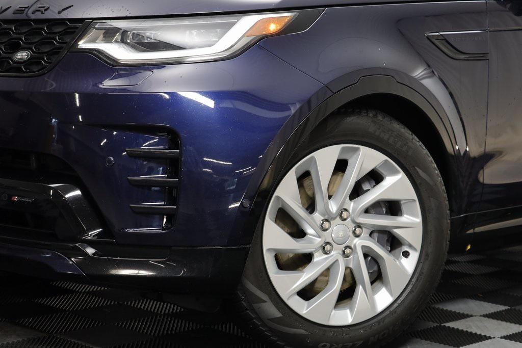 used 2023 Land Rover Discovery car, priced at $35,688