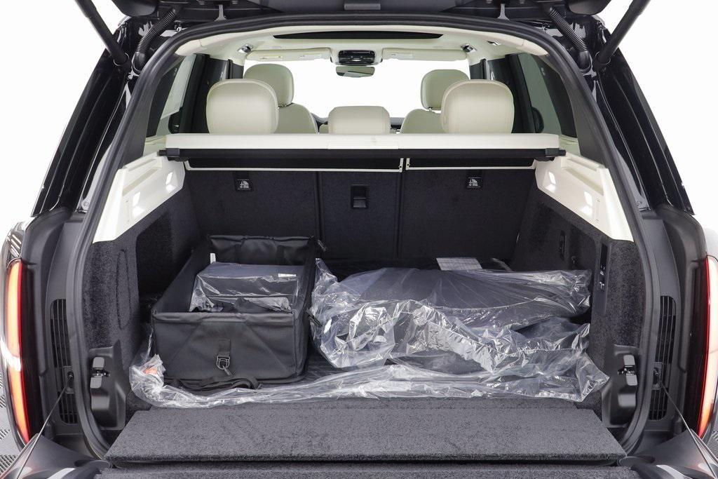 new 2025 Land Rover Range Rover car, priced at $115,130