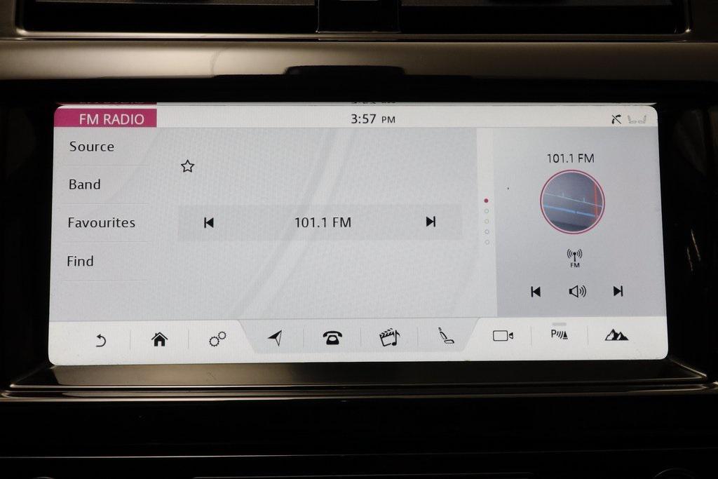 used 2018 Land Rover Discovery car, priced at $22,544