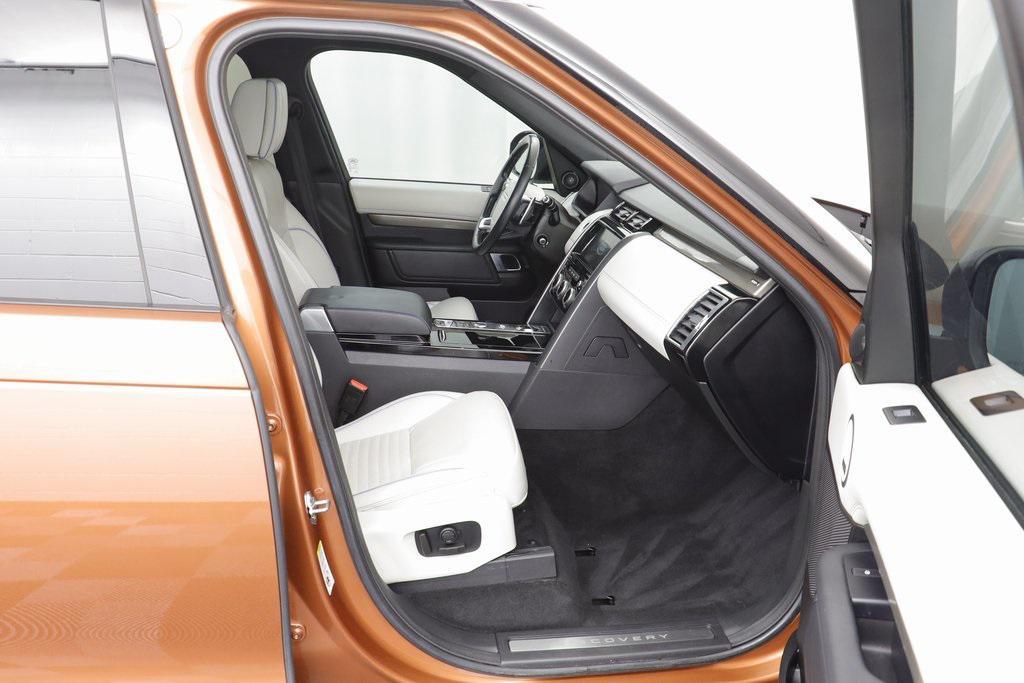 used 2018 Land Rover Discovery car, priced at $22,544