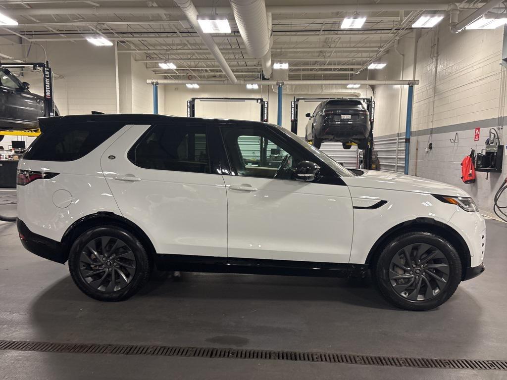 used 2023 Land Rover Discovery car, priced at $43,621