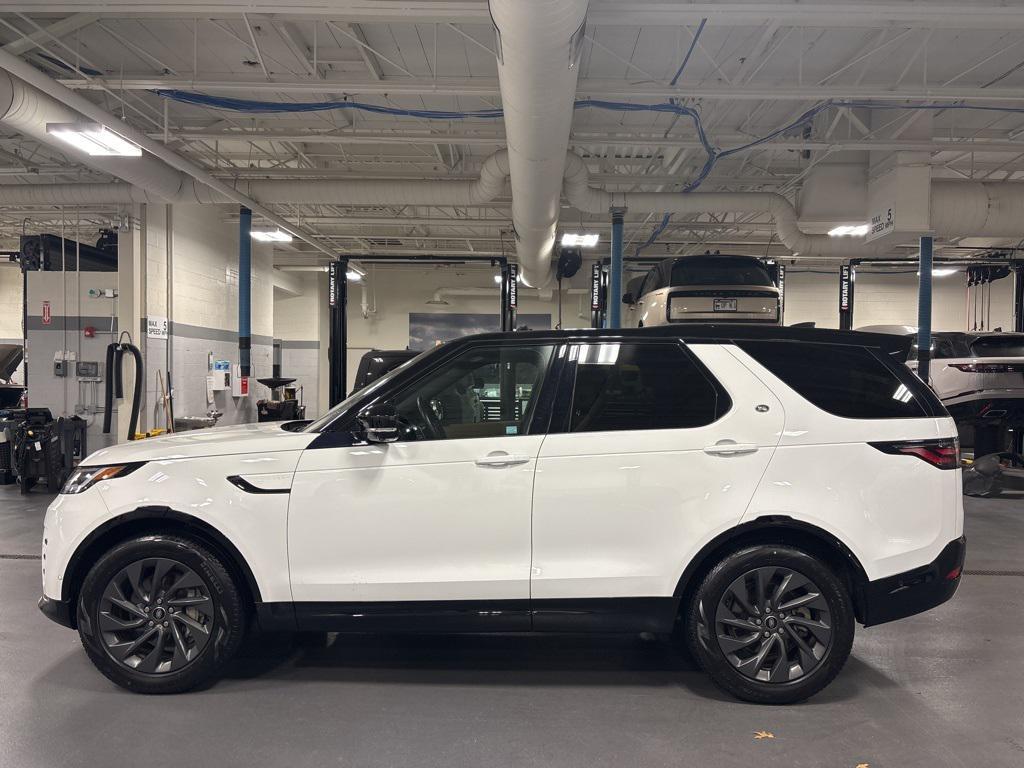 used 2023 Land Rover Discovery car, priced at $43,621