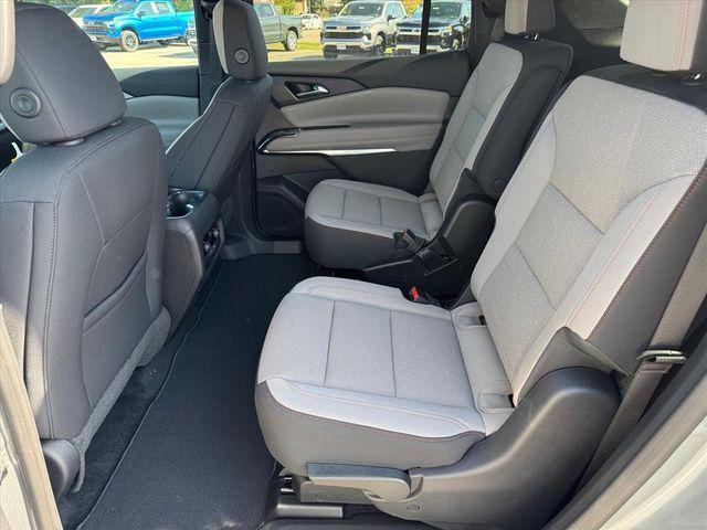 new 2026 Chevrolet Traverse car, priced at $42,275