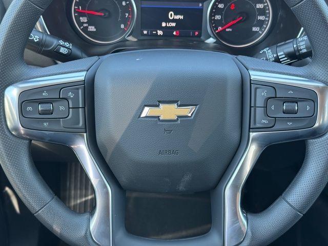 new 2025 Chevrolet Blazer car, priced at $33,295