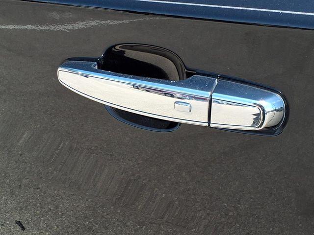 used 2019 Chevrolet Traverse car, priced at $19,999