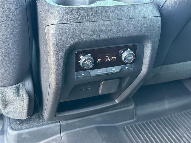 new 2026 Chevrolet Traverse car, priced at $59,076