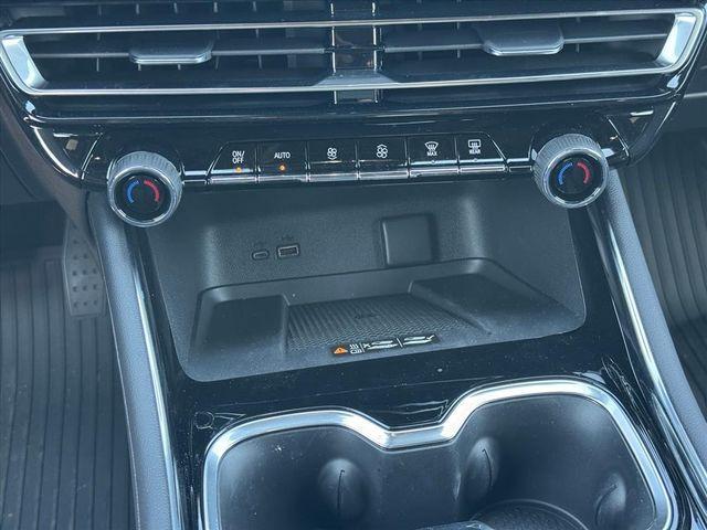 new 2026 Chevrolet Traverse car, priced at $59,076