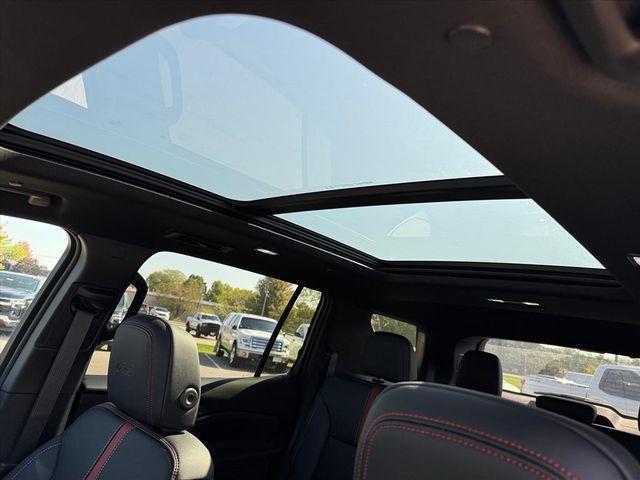 new 2026 Chevrolet Traverse car, priced at $59,076