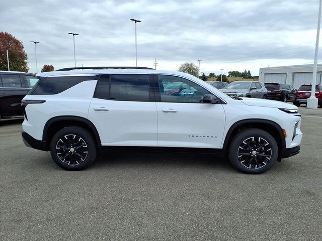 new 2025 Chevrolet Traverse car, priced at $43,695