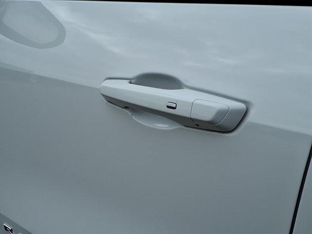 new 2025 Chevrolet Traverse car, priced at $43,695