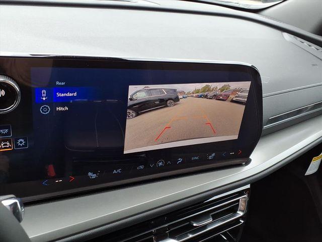 new 2025 Chevrolet Traverse car, priced at $43,695