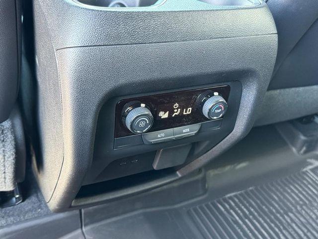 new 2025 Chevrolet Traverse car, priced at $55,272