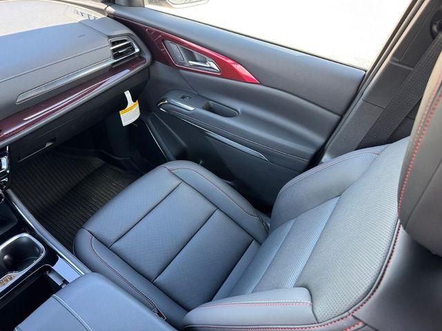 new 2025 Chevrolet Traverse car, priced at $55,272