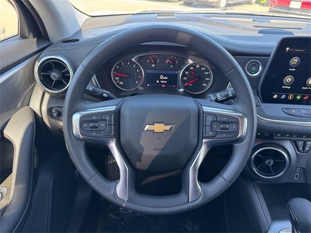 new 2025 Chevrolet Blazer car, priced at $33,395