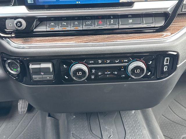 new 2025 Chevrolet Silverado 1500 car, priced at $41,495