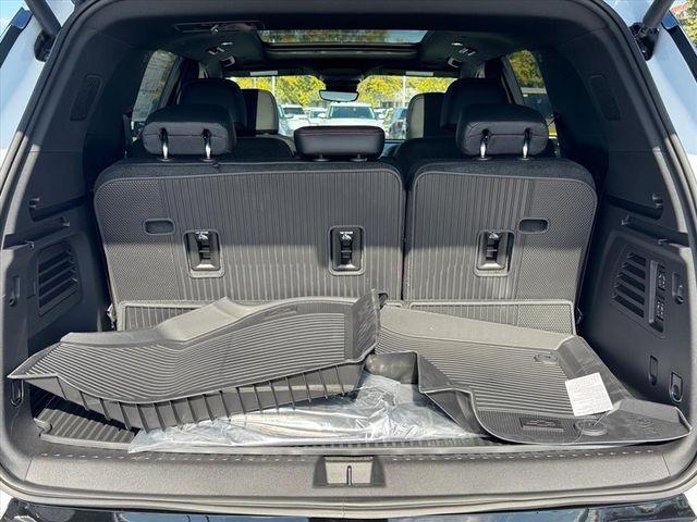 new 2026 Chevrolet Traverse car, priced at $59,076