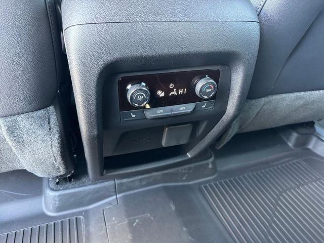 new 2026 Chevrolet Traverse car, priced at $59,076