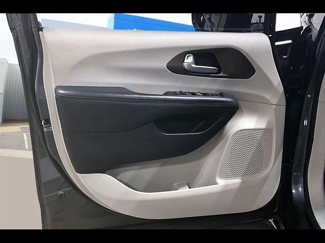 used 2018 Chrysler Pacifica car, priced at $10,599