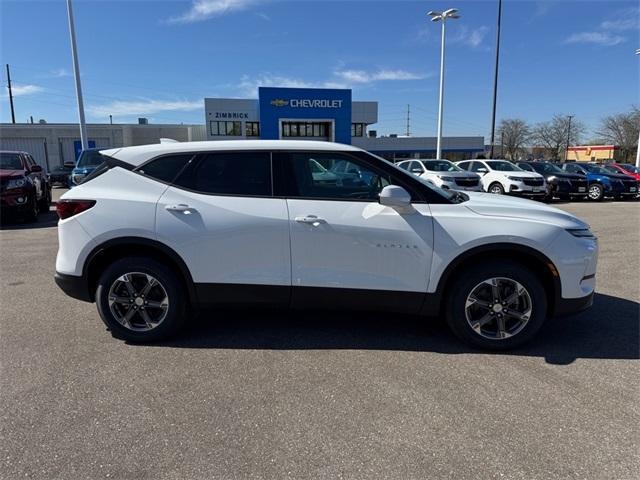 new 2025 Chevrolet Blazer car, priced at $34,395