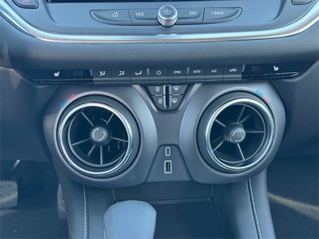 new 2025 Chevrolet Blazer car, priced at $34,395