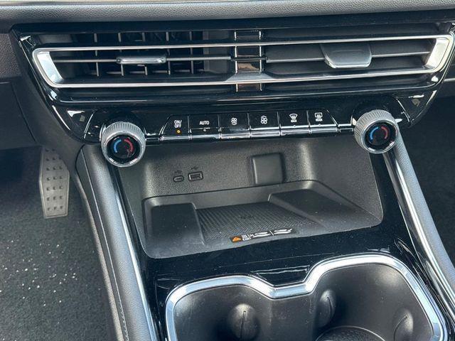 new 2025 Chevrolet Traverse car, priced at $43,820