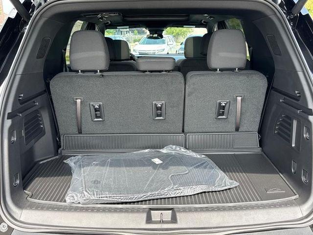 new 2025 Chevrolet Traverse car, priced at $43,820