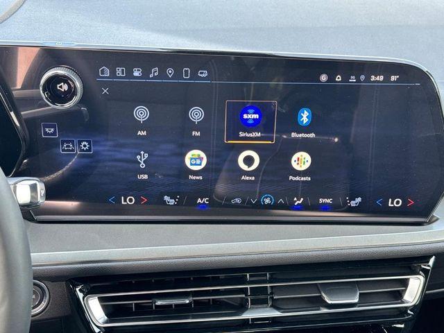 new 2025 Chevrolet Traverse car, priced at $43,820