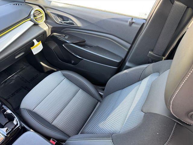 new 2025 Chevrolet Trax car, priced at $22,985