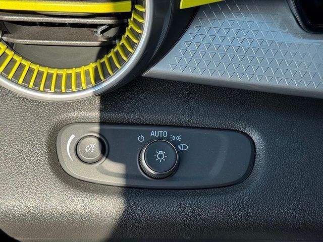 new 2025 Chevrolet Trax car, priced at $22,985