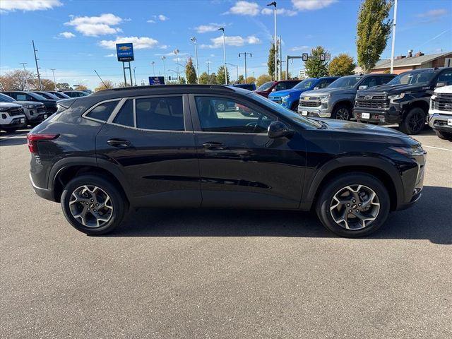 new 2025 Chevrolet Trax car, priced at $22,985