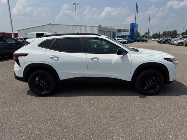 new 2025 Chevrolet Trax car, priced at $24,799