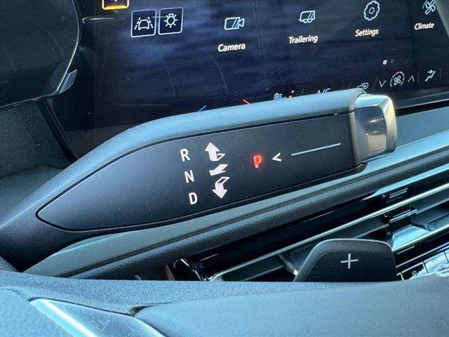 new 2026 Chevrolet Traverse car, priced at $47,368