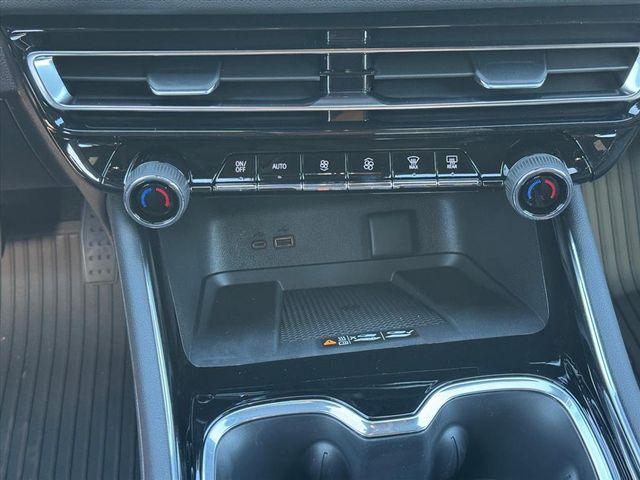 new 2026 Chevrolet Traverse car, priced at $47,368