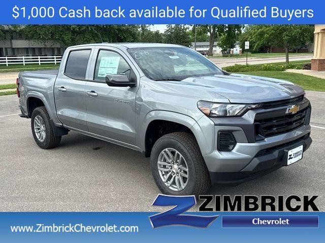 new 2025 Chevrolet Colorado car, priced at $33,495