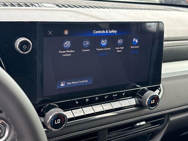 new 2025 Chevrolet Colorado car, priced at $33,495