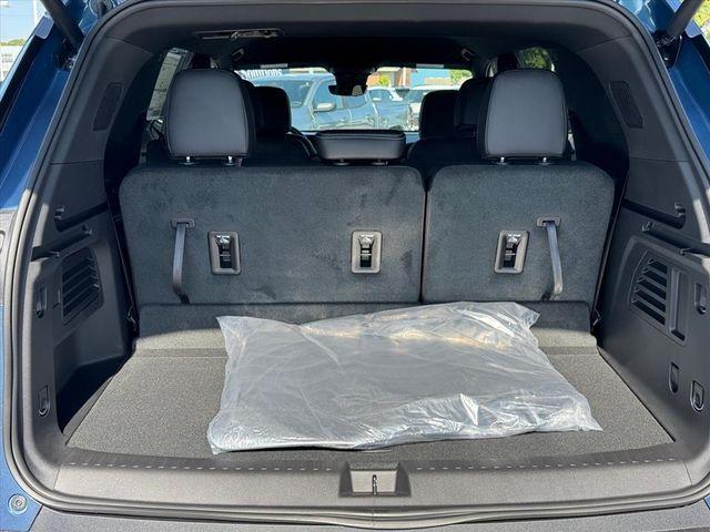 new 2026 Chevrolet Traverse car, priced at $48,285