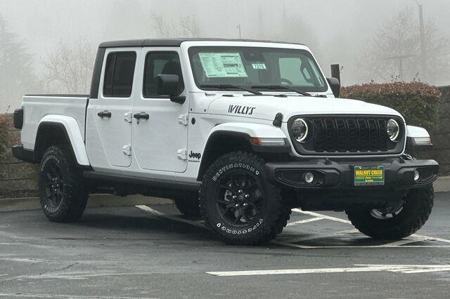 new 2025 Jeep Gladiator car, priced at $53,590