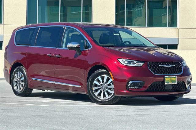 new 2023 Chrysler Pacifica Hybrid car, priced at $50,480