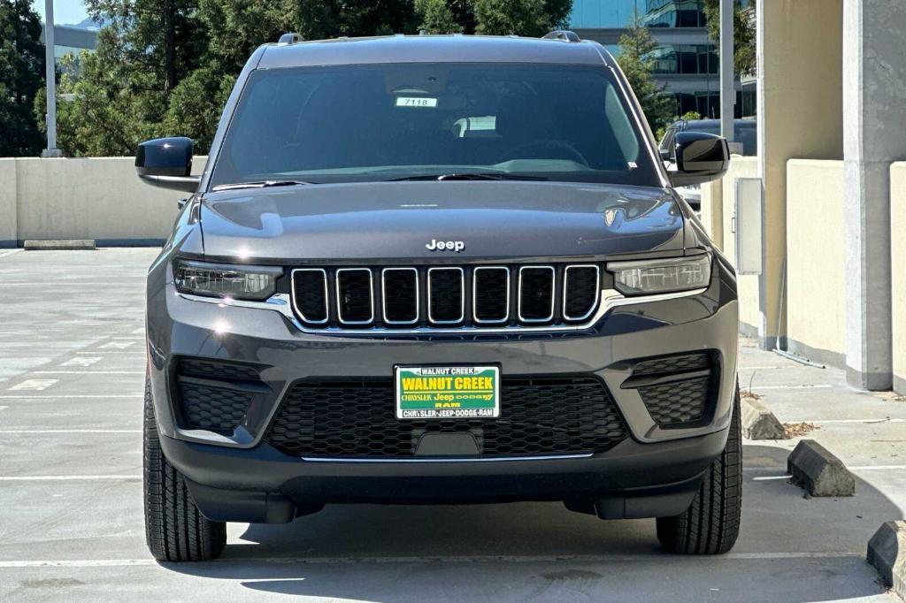 new 2024 Jeep Grand Cherokee car, priced at $44,220