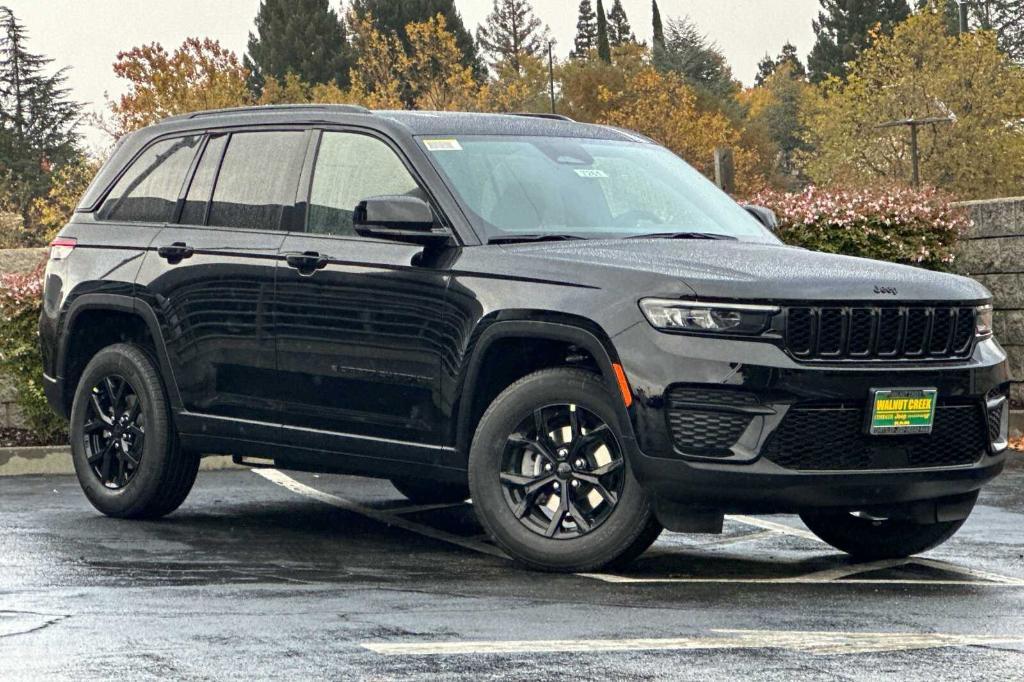 new 2025 Jeep Grand Cherokee car, priced at $47,525