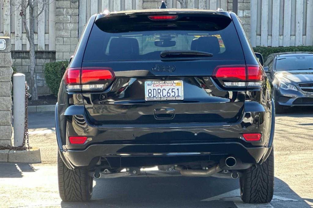 used 2018 Jeep Grand Cherokee car, priced at $20,000