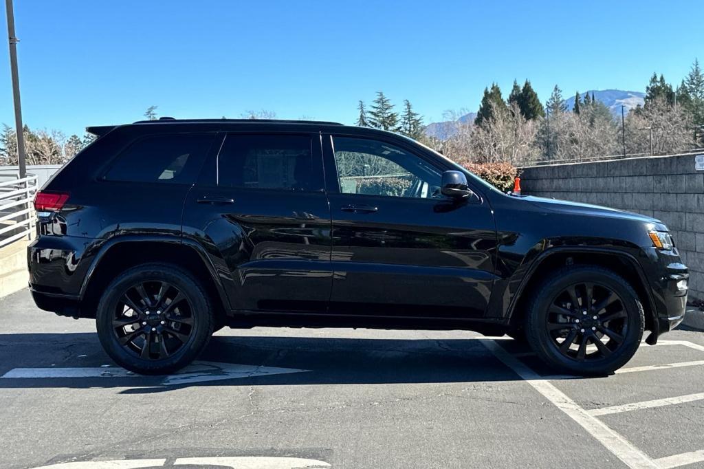 used 2018 Jeep Grand Cherokee car, priced at $20,000