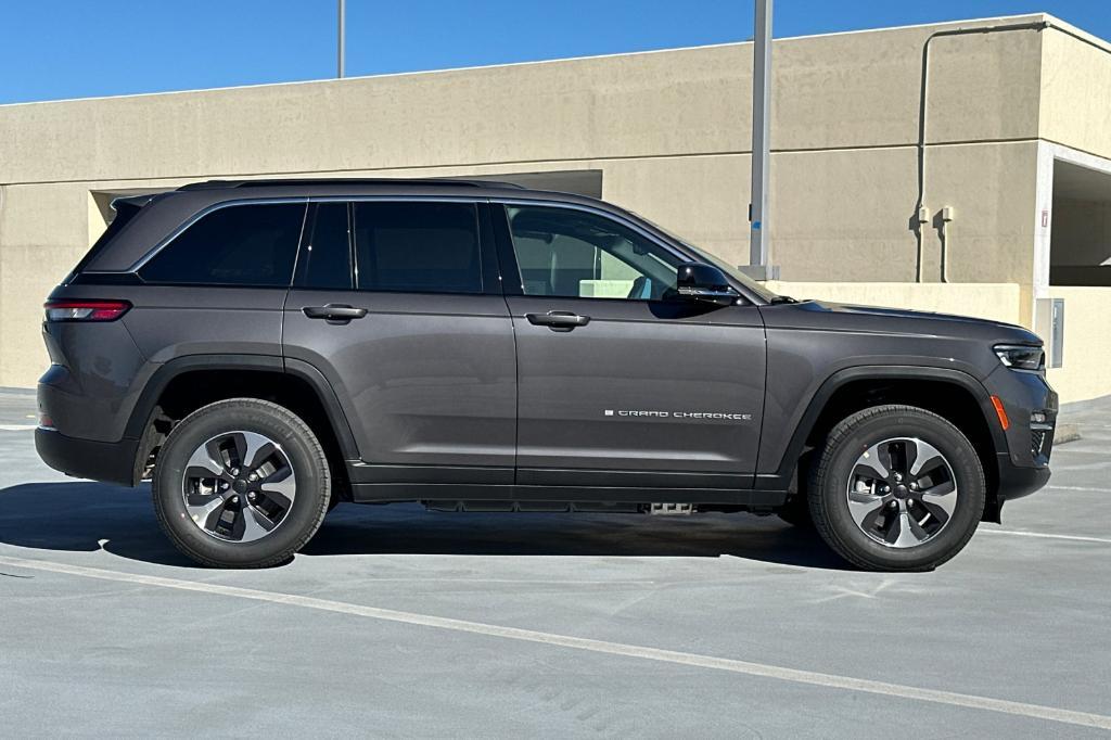 new 2025 Jeep Grand Cherokee 4xe car, priced at $67,000