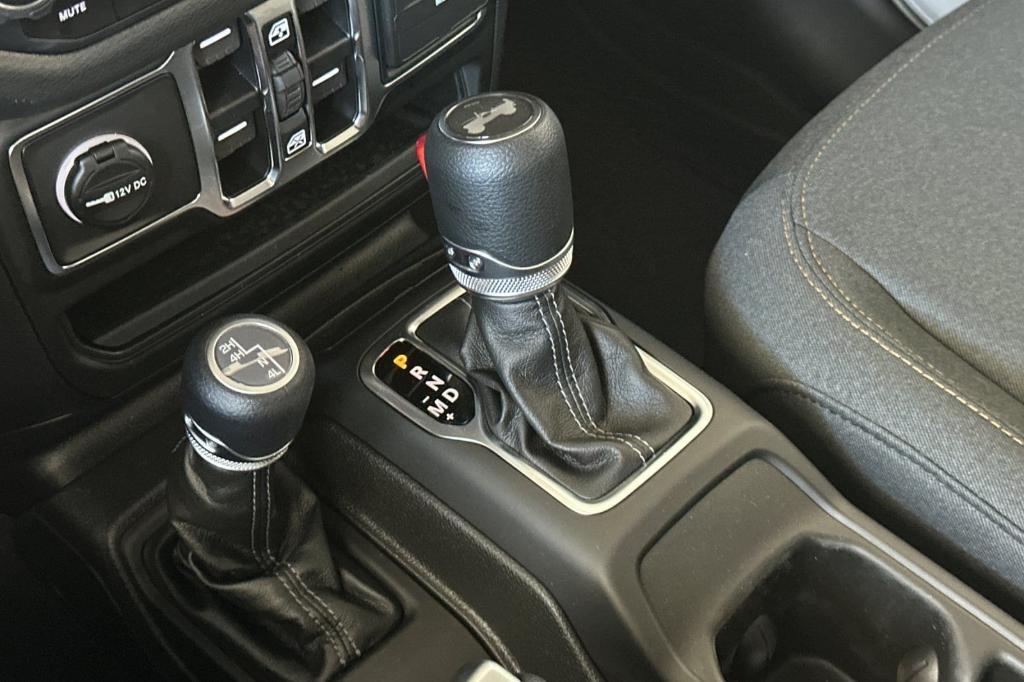 new 2025 Jeep Wrangler car, priced at $43,350