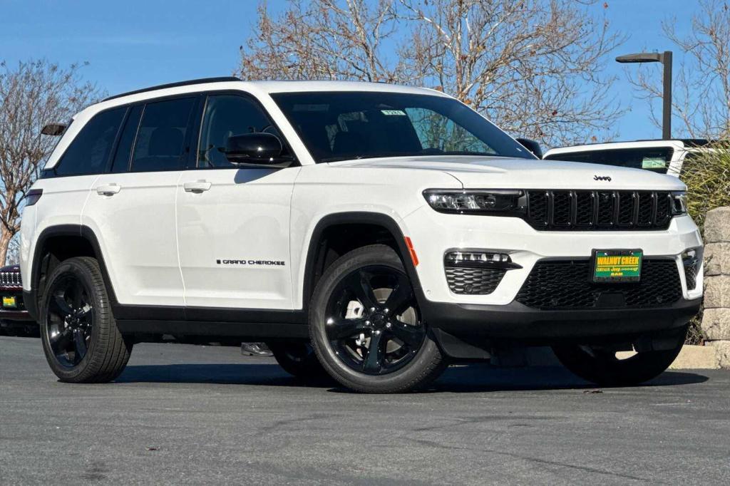 new 2025 Jeep Grand Cherokee car, priced at $55,860