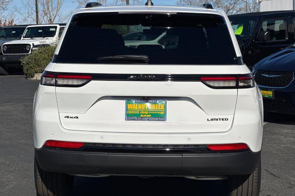 new 2025 Jeep Grand Cherokee car, priced at $55,860