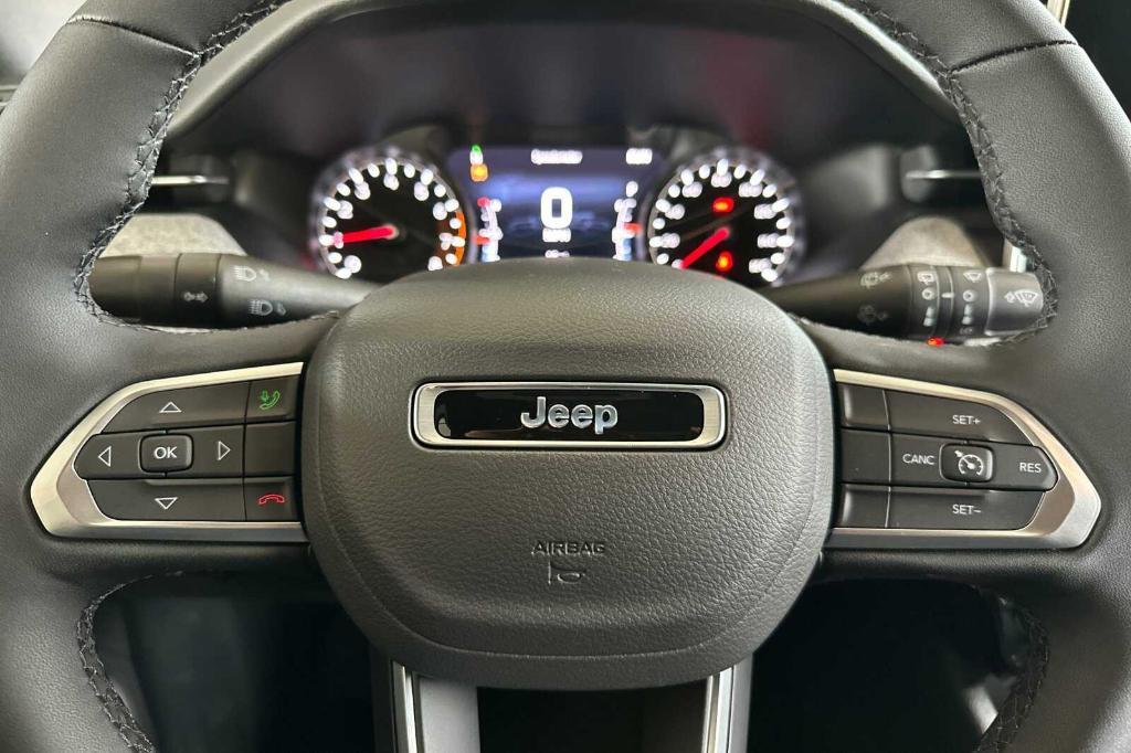 new 2025 Jeep Compass car, priced at $30,360