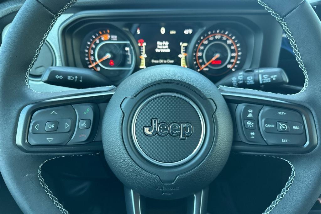 new 2025 Jeep Wrangler car, priced at $46,895