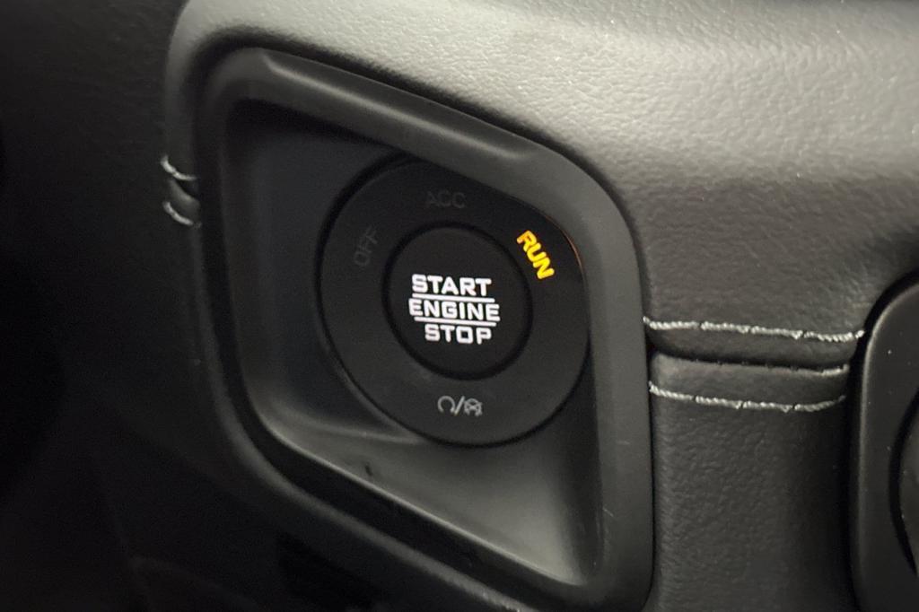 new 2025 Jeep Wrangler car, priced at $60,860